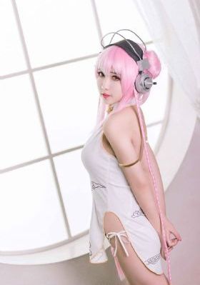 與黑幫老大的女主第一季免費(fèi)