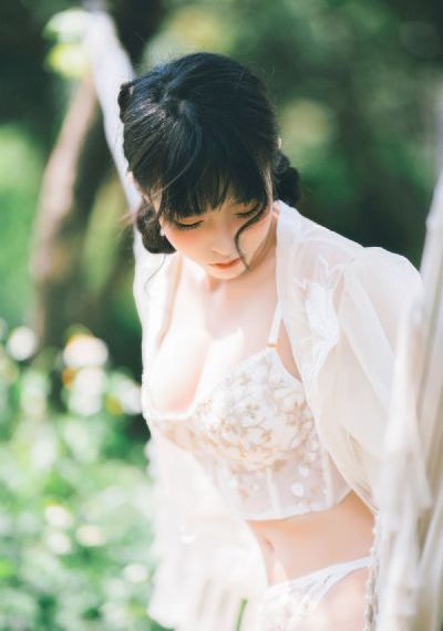 她從霧中來