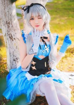 天使與惡魔榨精戰(zhàn)斗